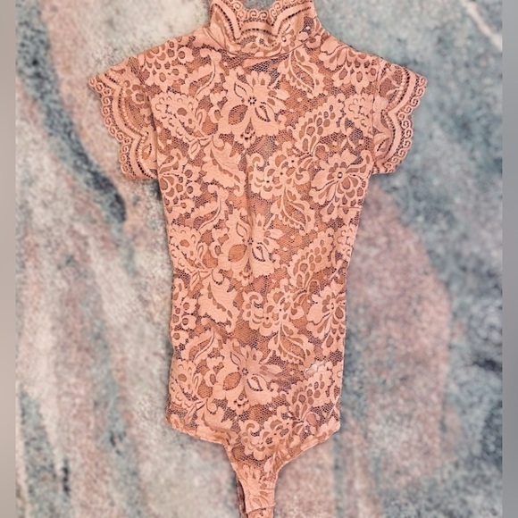 FASHION NOVA || Orchid Lace-Up Strappy Bodysuit in Blush - SZ XS 🌸NWOT🌸 - Picture 8 of 9